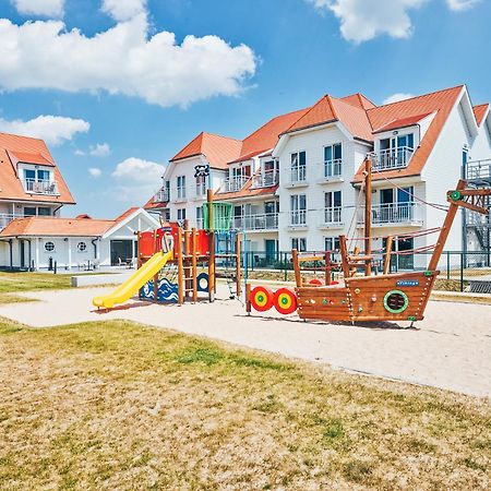 Holiday Suites ניופורט מראה חיצוני תמונה
