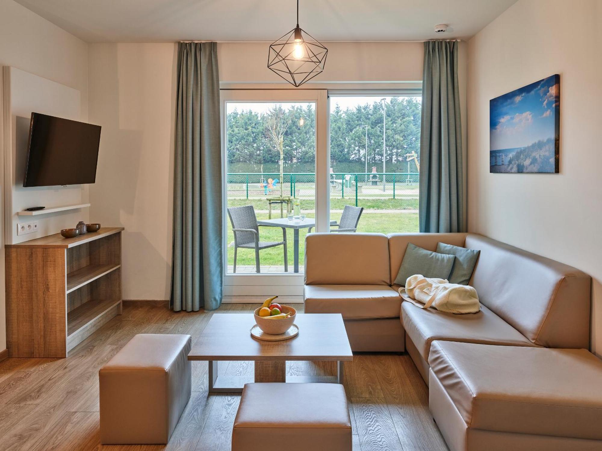 Holiday Suites ניופורט מראה חיצוני תמונה